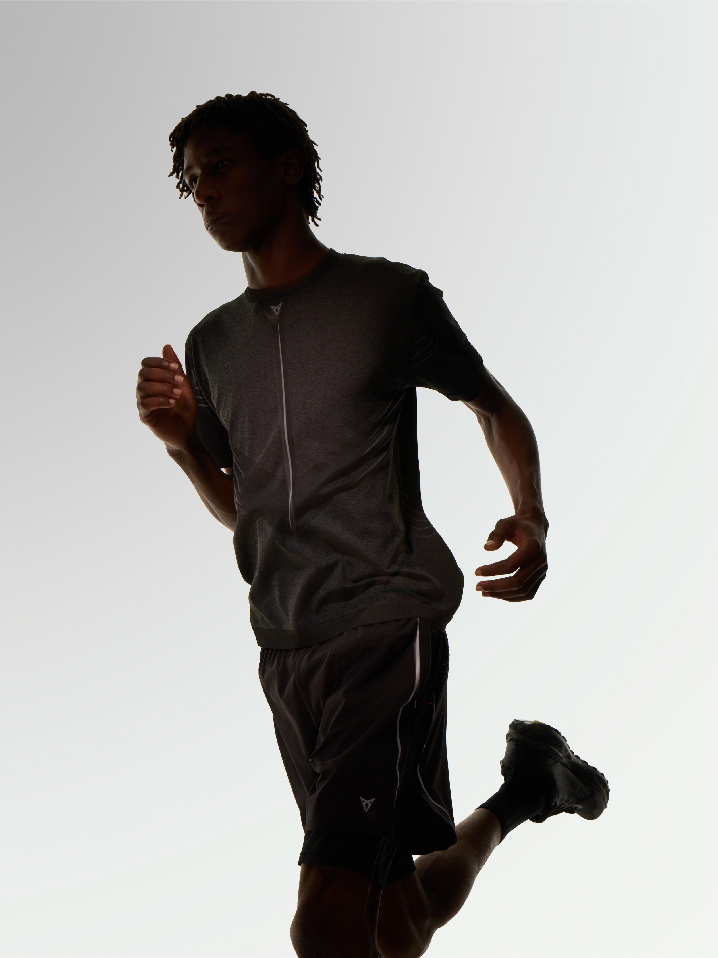 CAMISETA DEPORTIVA ANTRACITA HOMBRE