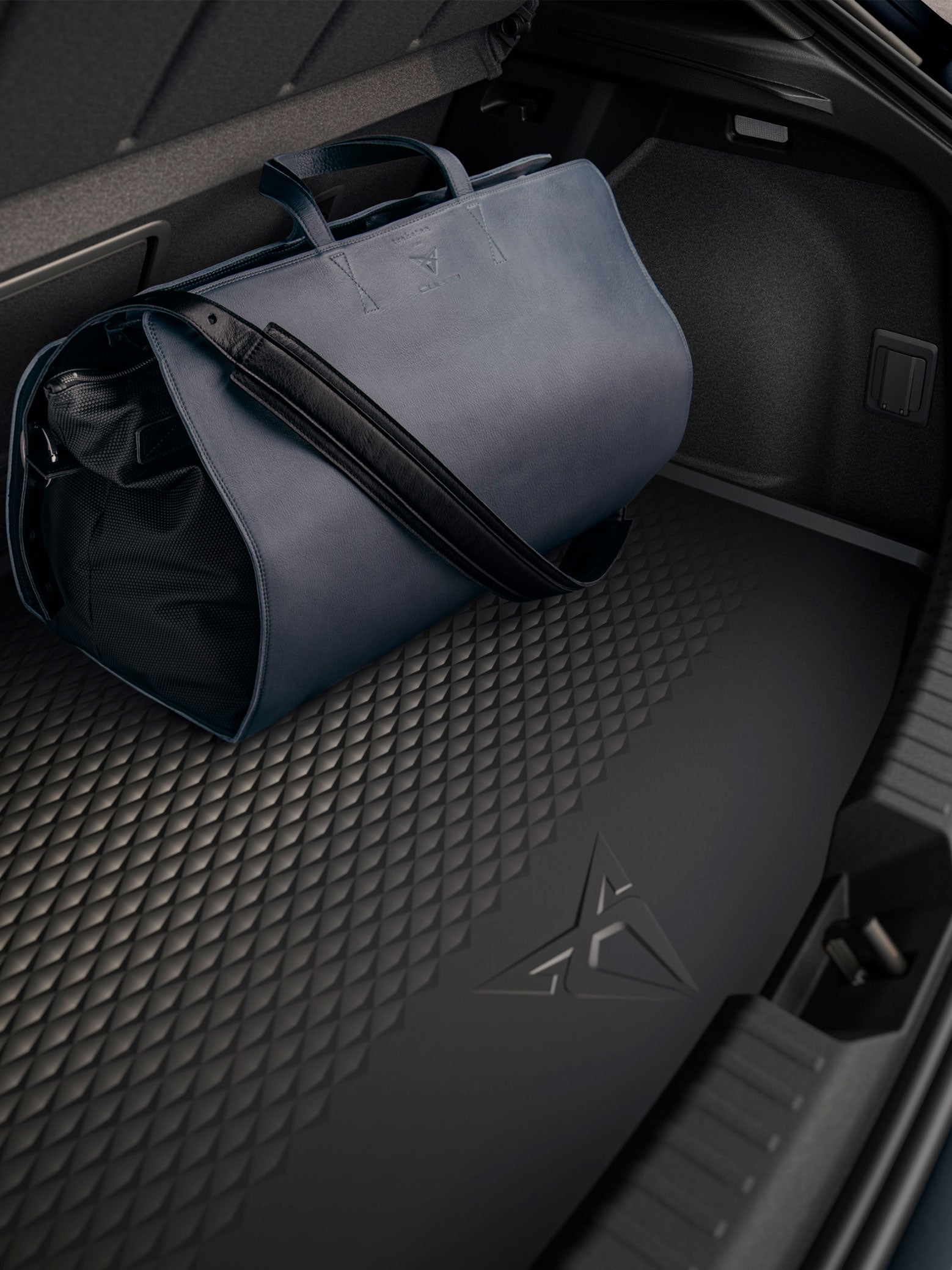 BANDEJA DE MALETERO SEMI-RÍGIDA PARA CUPRA LEÓN 5D