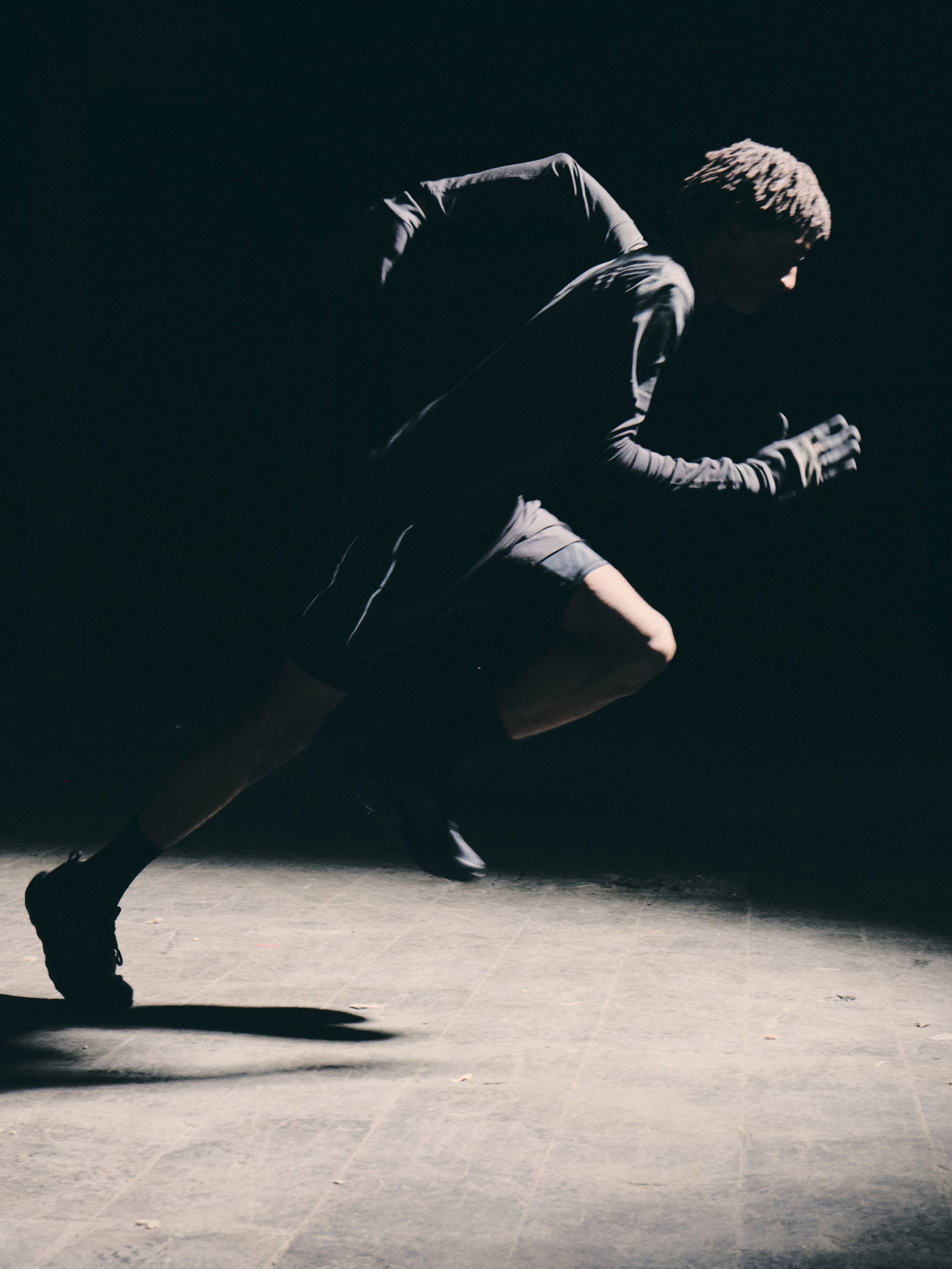 CAMISETA DEPORTIVA ANTRACITA HOMBRE