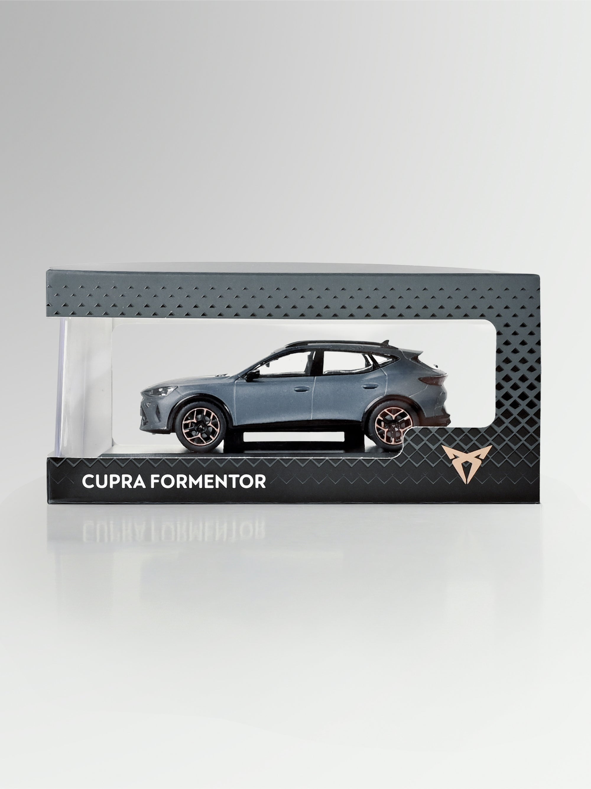 CUPRA FORMENTOR MODELLAUTO 1:43 ENCELADUS GRAU