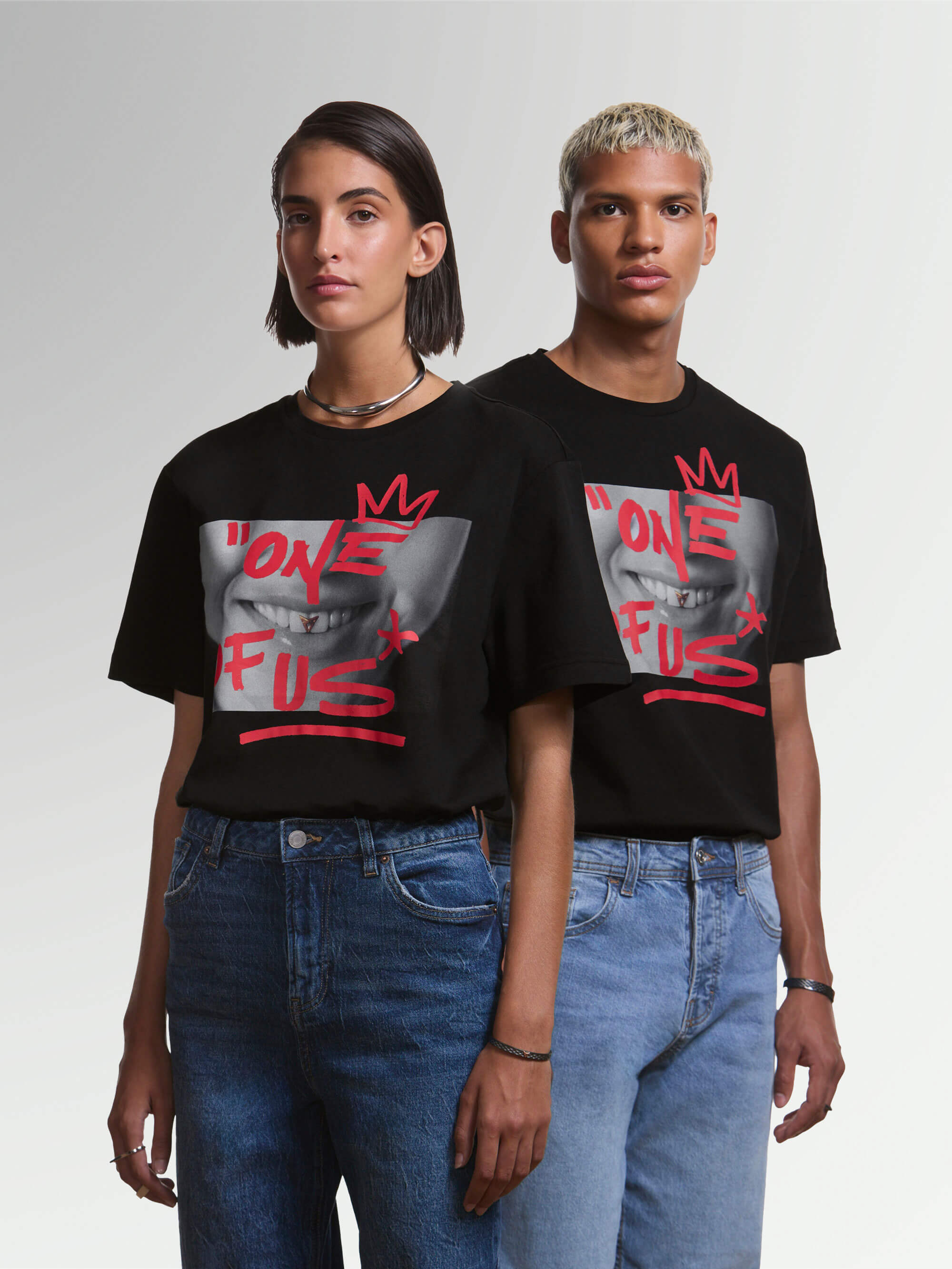 Schwarzes Unisex T-Shirt aus Bio-Baumwolle - ONE OF US | CUPRA