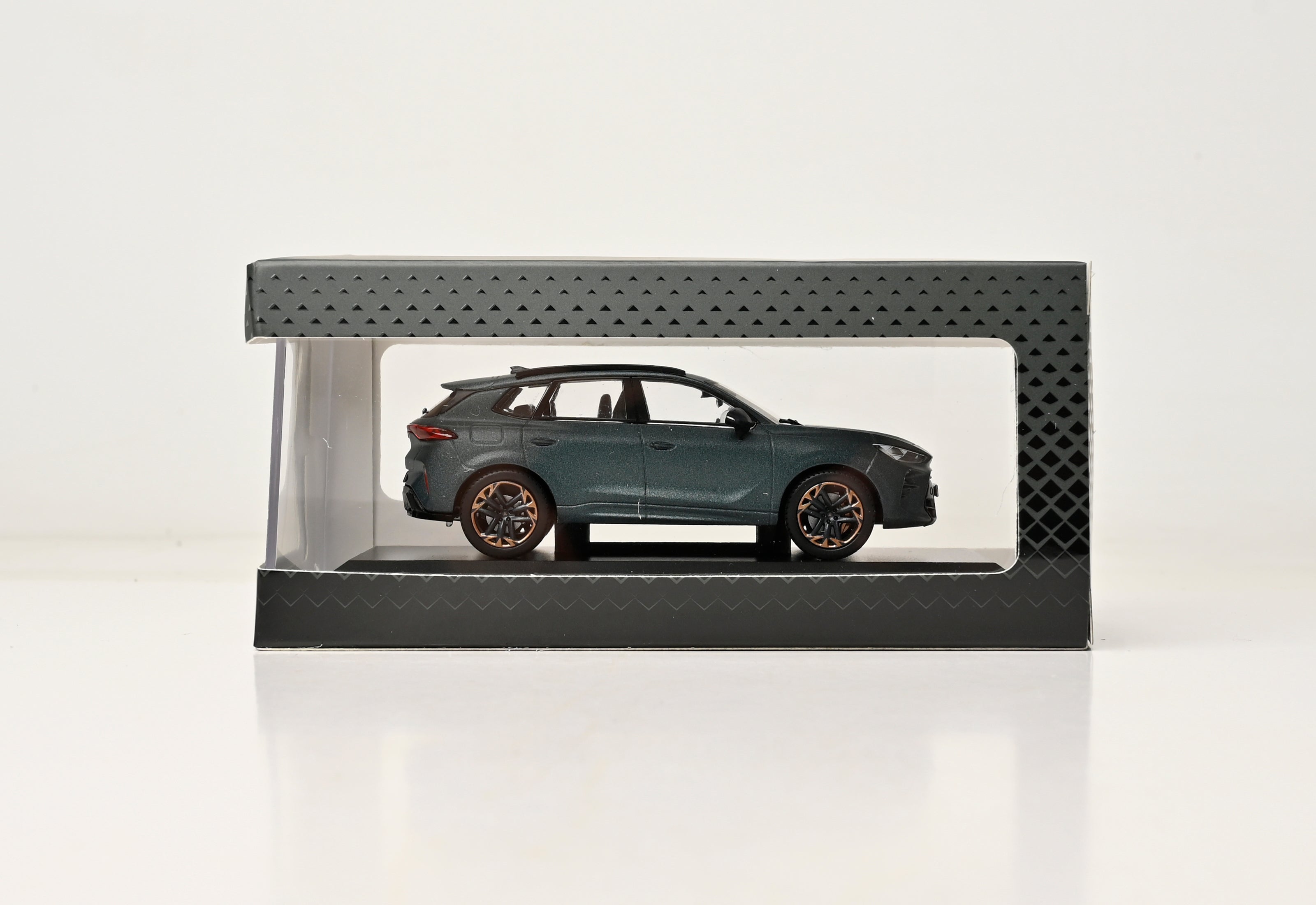 CUPRA TERRAMAR MODELLAUTO 1:43 ENCELADUS GREY