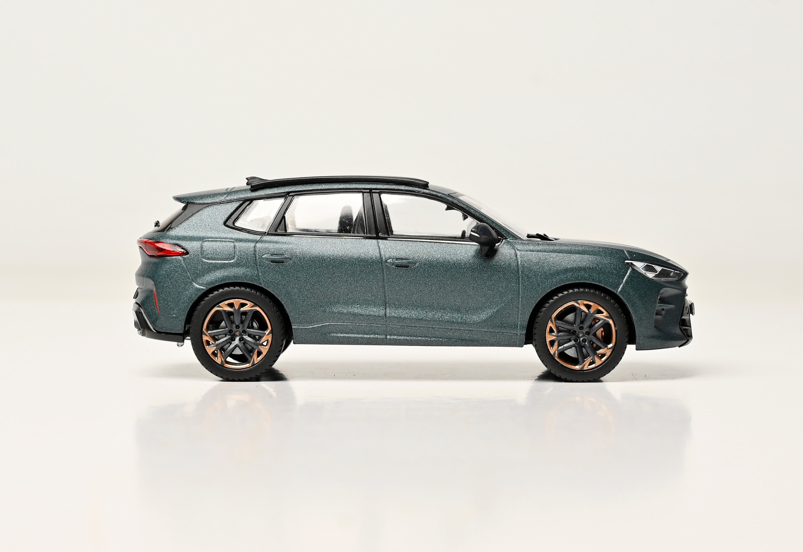 CUPRA TERRAMAR MODELLAUTO 1:43 ENCELADUS GREY