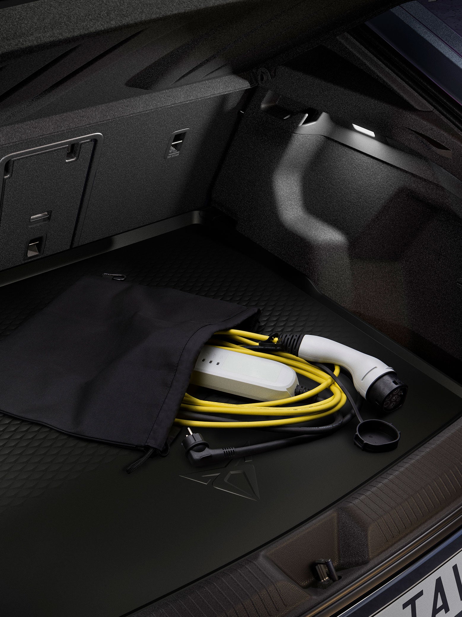 KIT CABLE DE CARGA ELÉCTRICA MODO 2, 230 V 1AC, MÁX. 2,3 KW