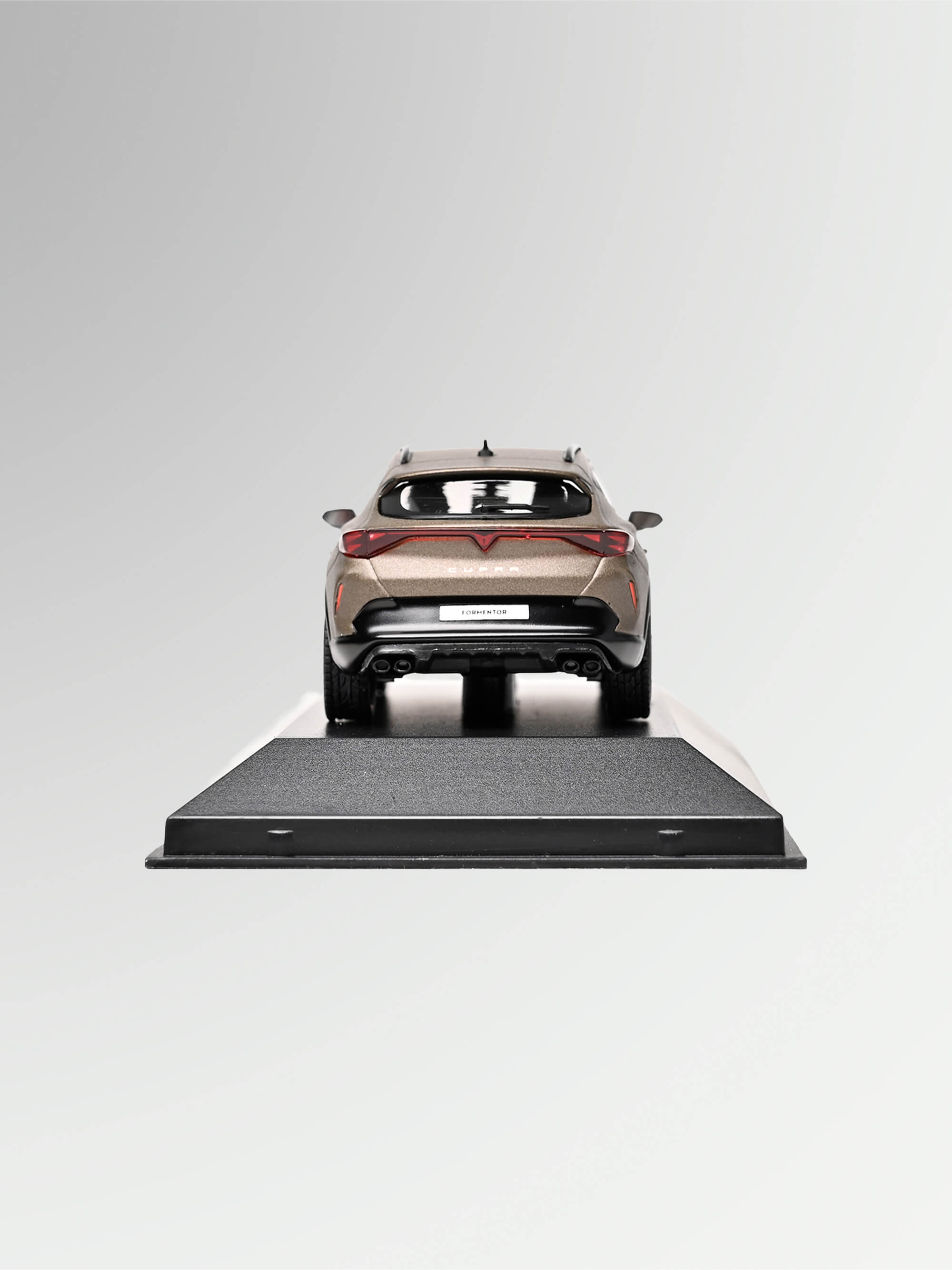 CUPRA FORMENTOR COCHE A ESCALA 1:43 BRONCE CENTURY
