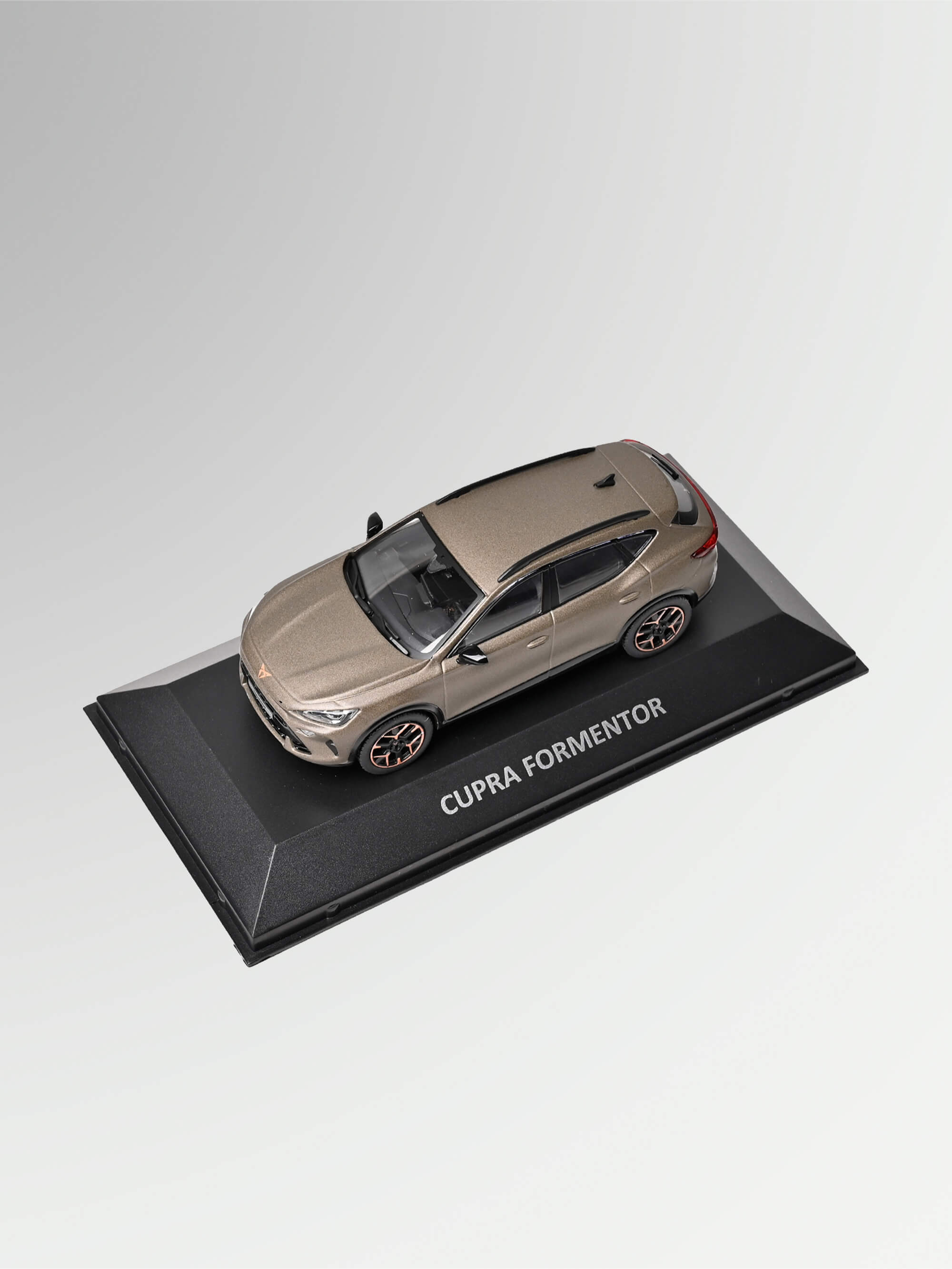 CUPRA FORMENTOR COCHE A ESCALA 1:43 BRONCE CENTURY