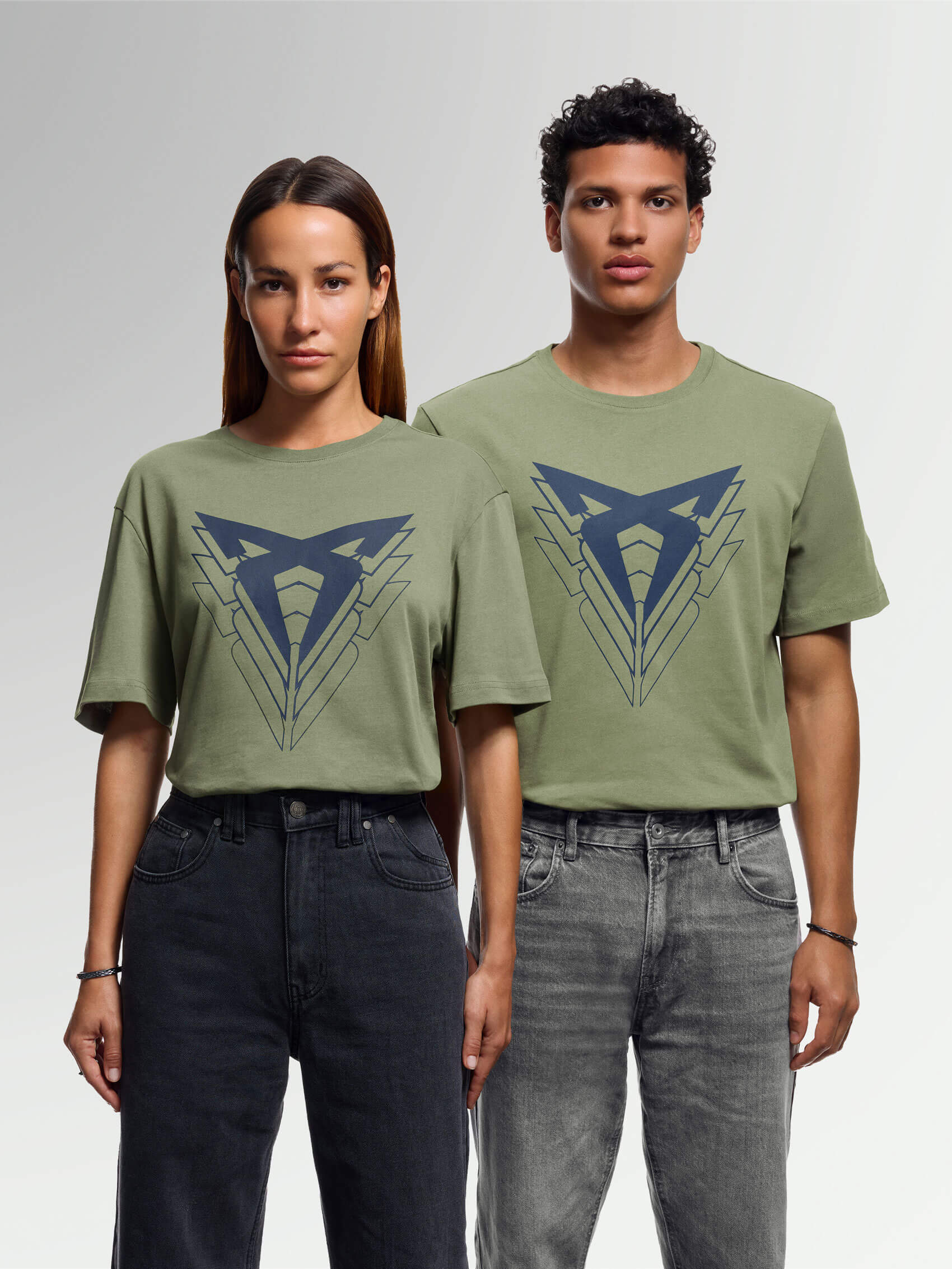 Green short-sleeved CUPRA T-shirt – big logo | CUPRA Collection