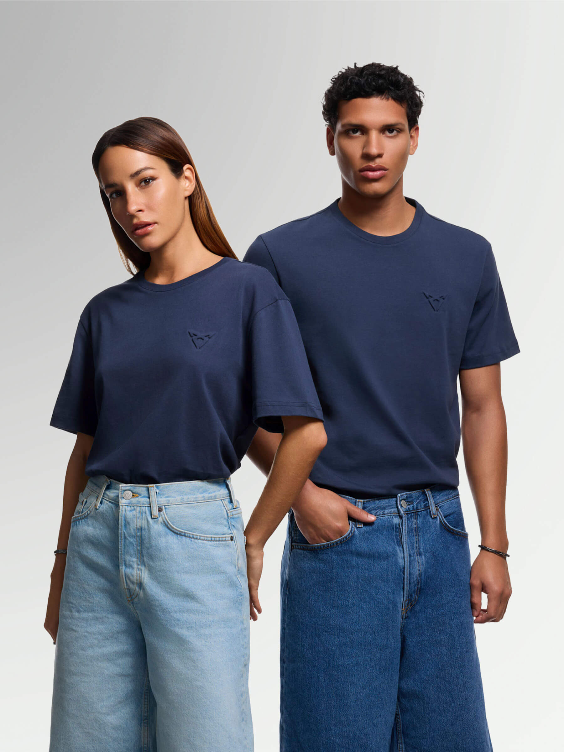 CUPRA CAMISETA EMBOSSED UNISEX