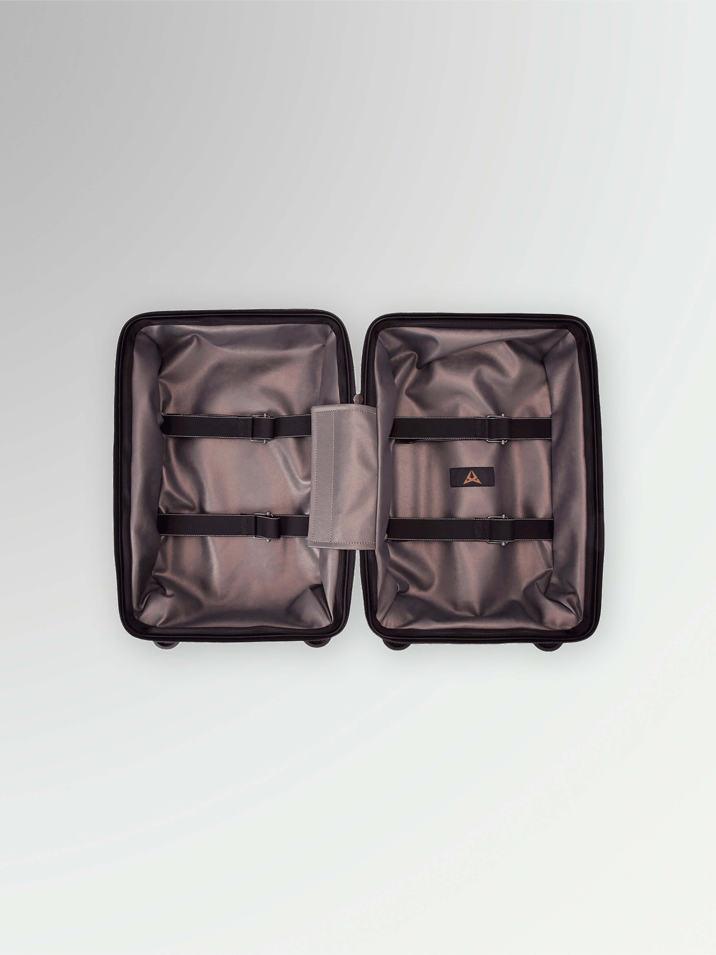 MALETA DE CABINA CENTURY BRONZE - HARPER COLLECTIVE x CUPRA