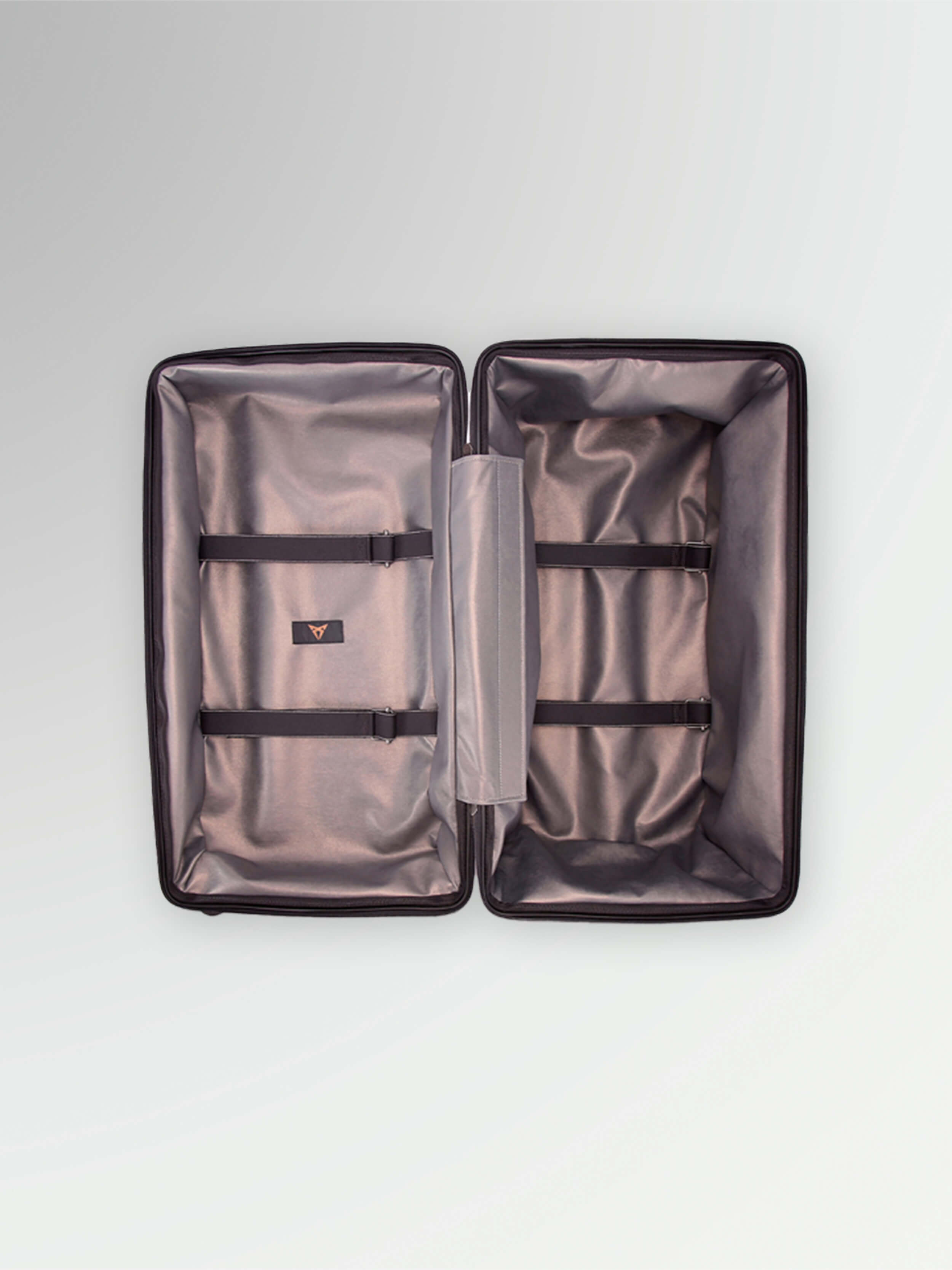 MALETA TRUNK CENTURY BRONZE - HARPER COLLECTIVE x CUPRA