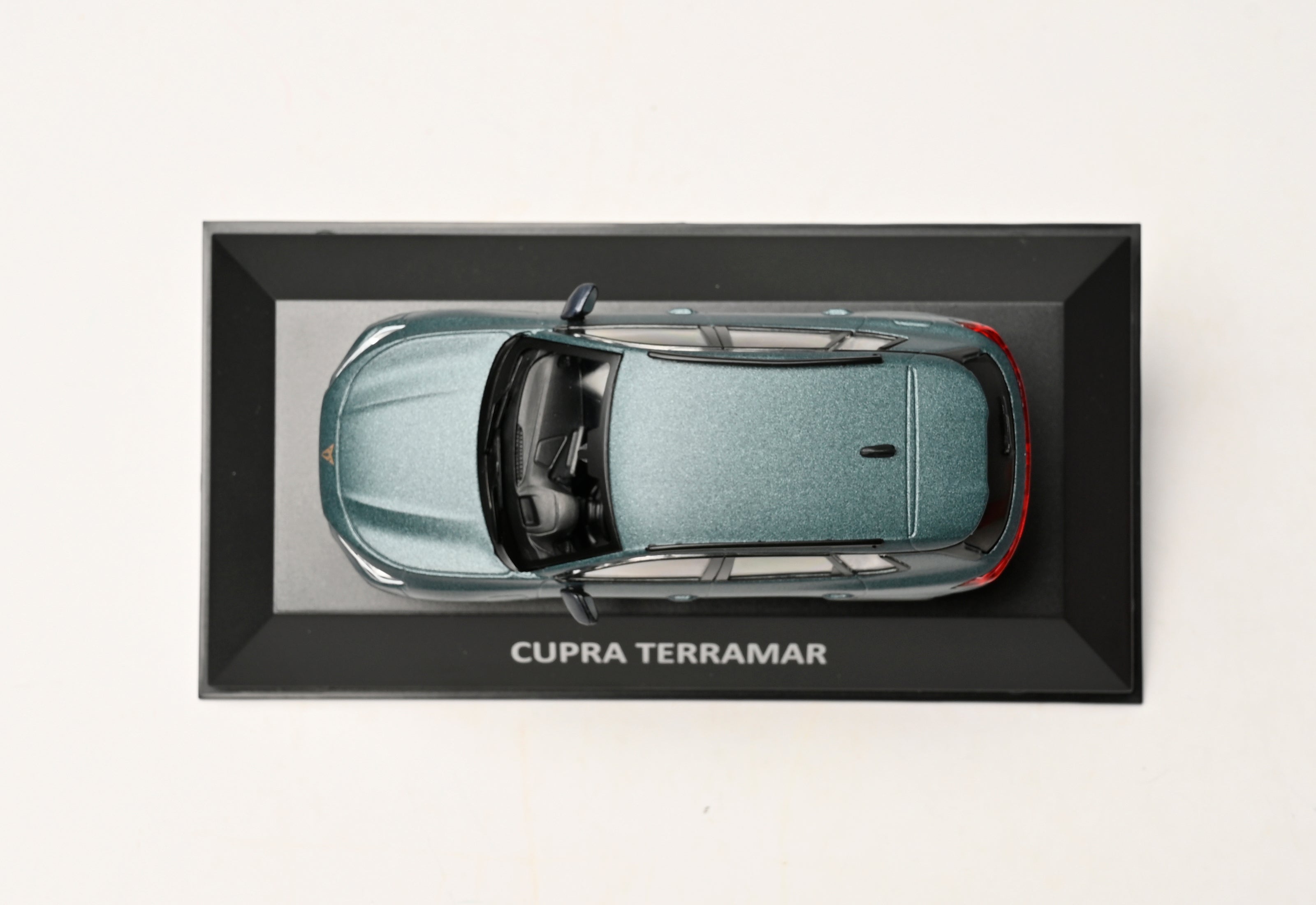 CUPRA TERRAMAR MODELLAUTO 1:43 ENCELADUS GREY